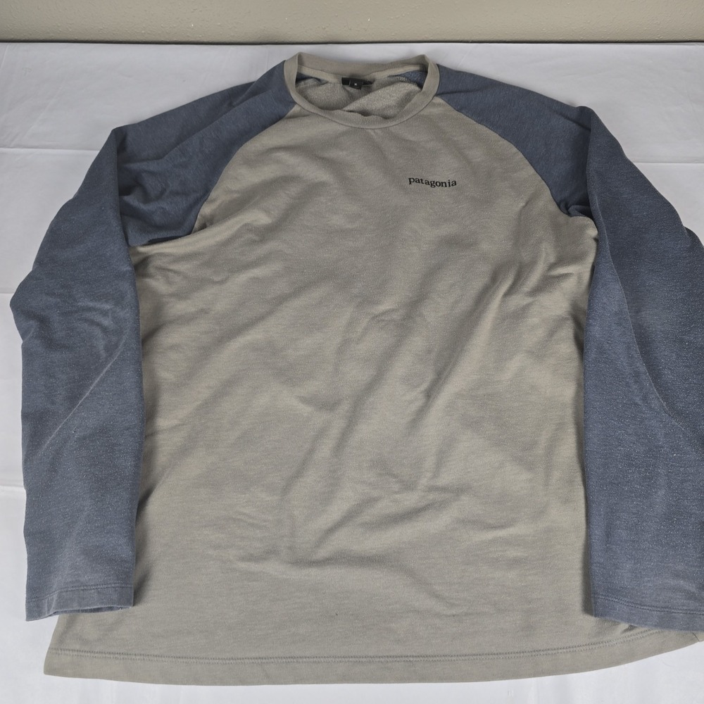 Patagonia  M's Line Logo Ridge Lightweight Crew Sweatshirt Style #39568  Large L